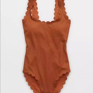 Aerie Waffle Scalloped One Piece Swimsuitsize M
